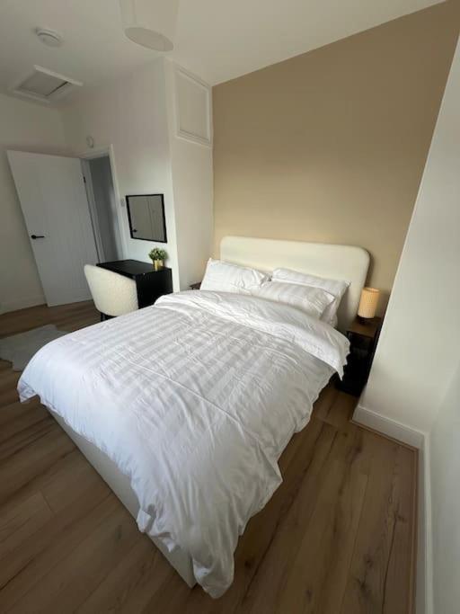 Whole House Modern Two Bedroom In Newcastle - Free Parking Exterior foto
